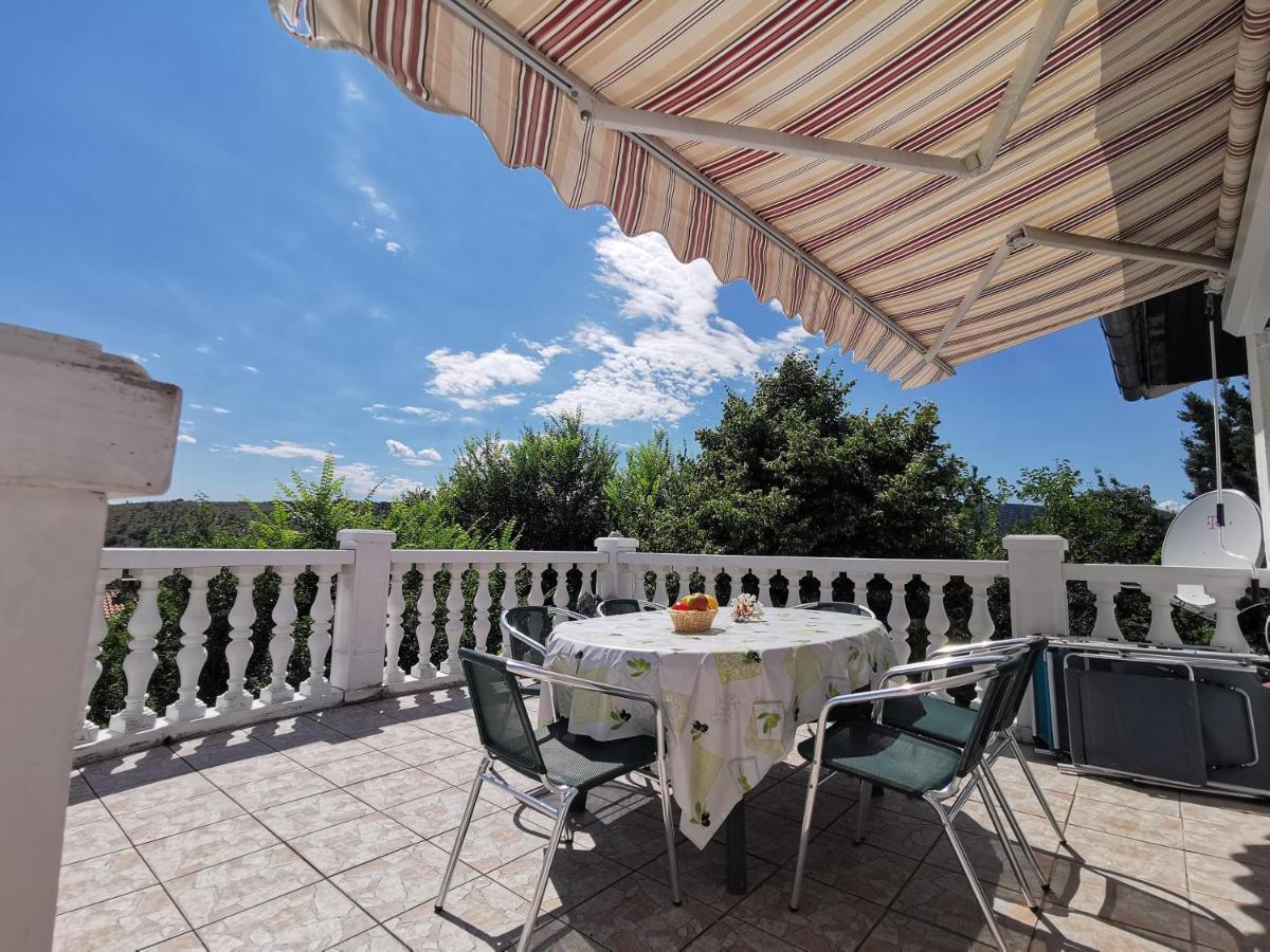 Maestral Apartment Bribir  Luaran gambar